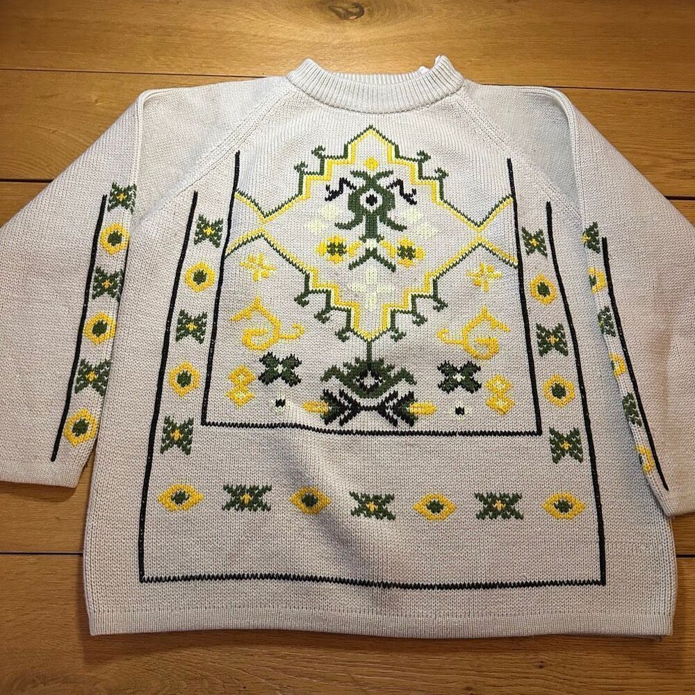 Vintage Voguemont sweater small cottagecore knit